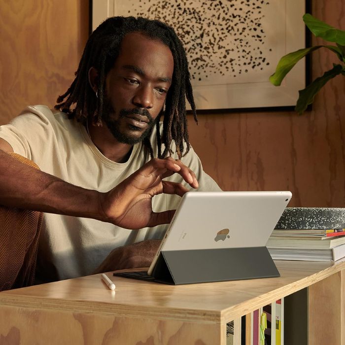 Apple iPad 10.2 (9th Gen) 64GB Wi-Fi - Space Grey - Open Never Used