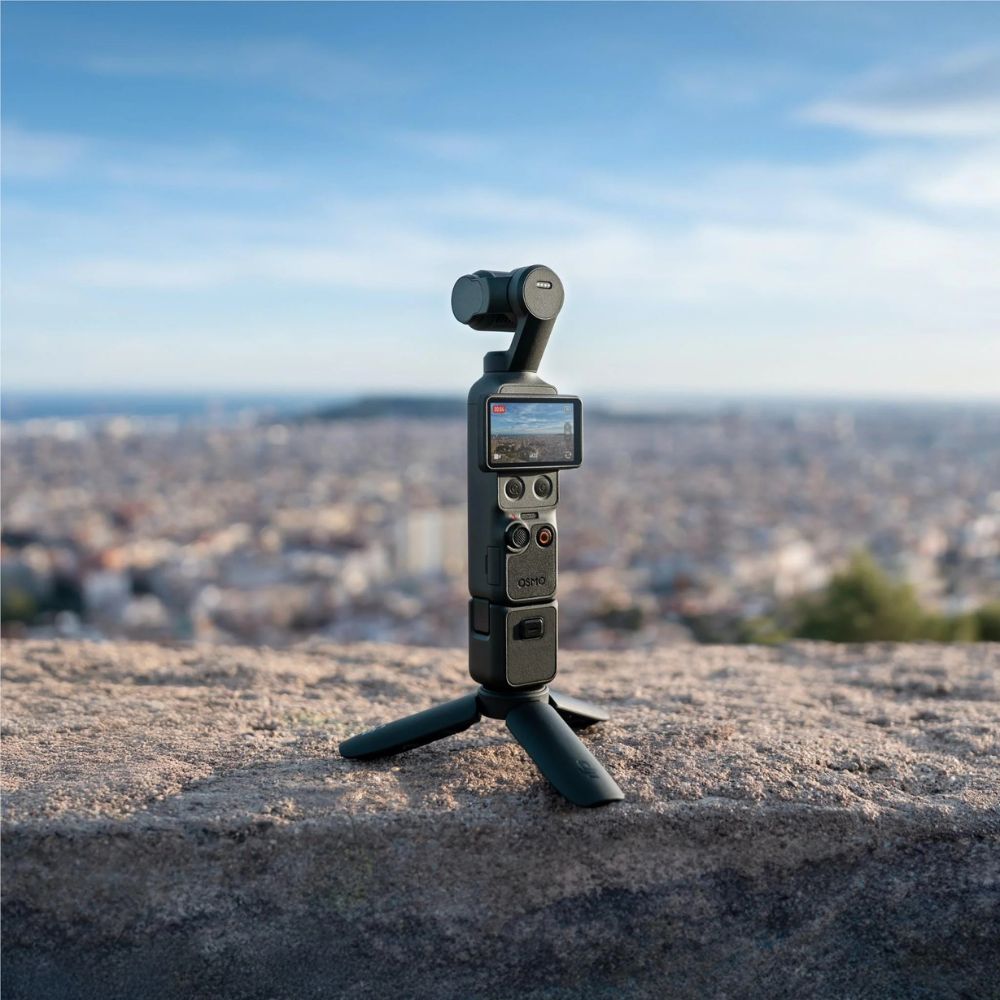 DJI Osmo Pocket 4 Creator Combo DJI